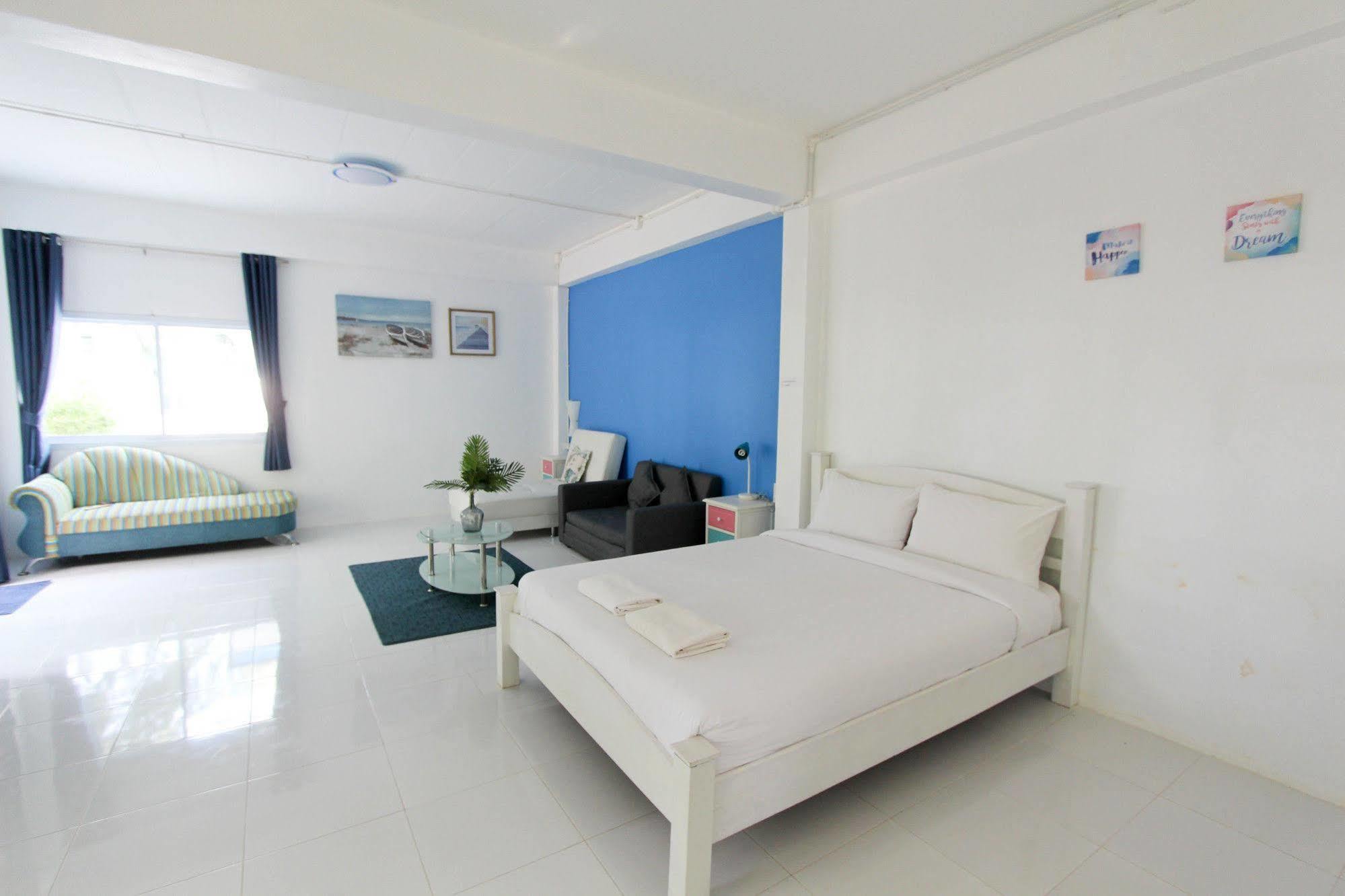 Issara Beach Resort Sichon Exterior foto