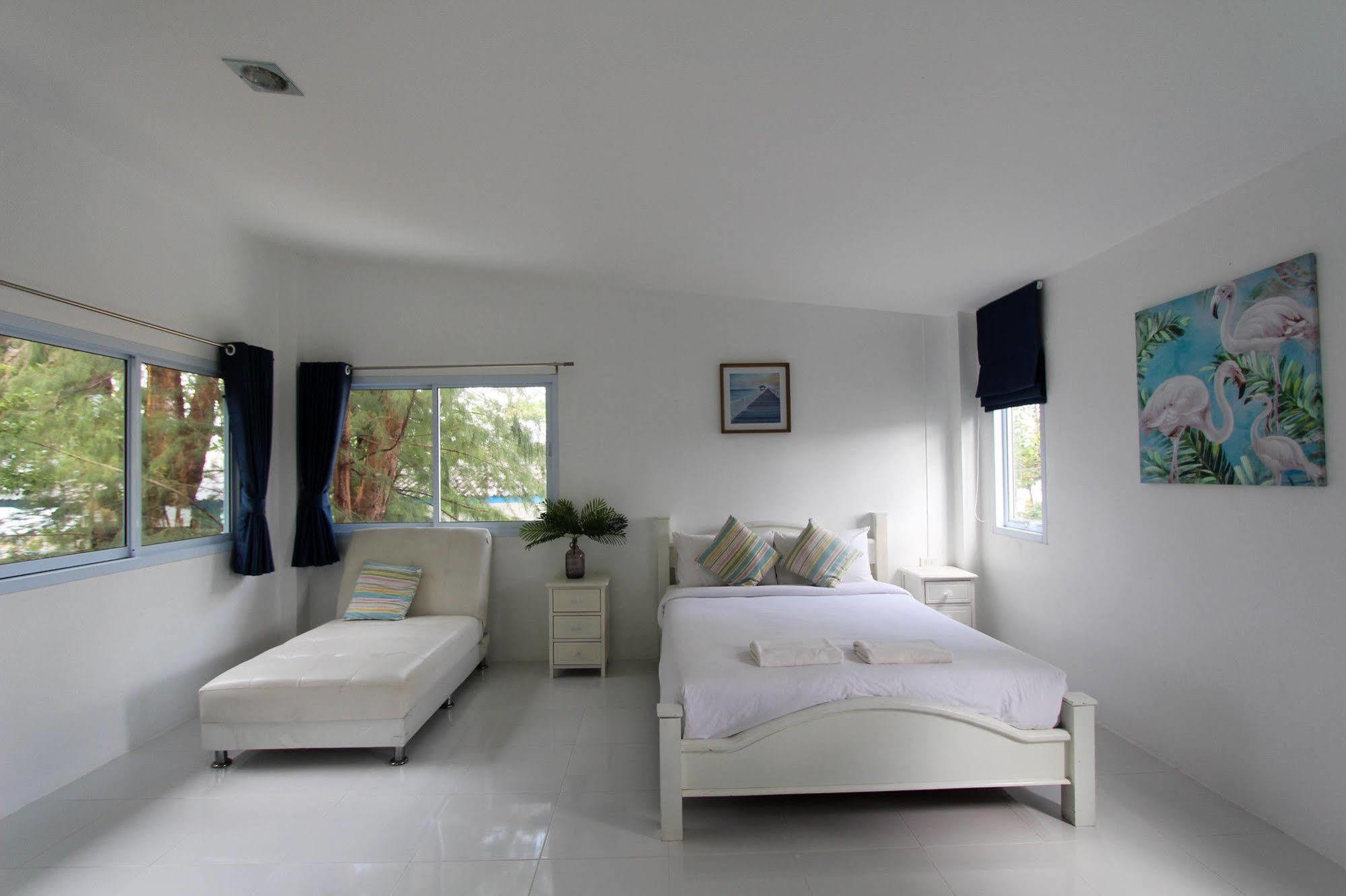Issara Beach Resort Sichon Exterior foto