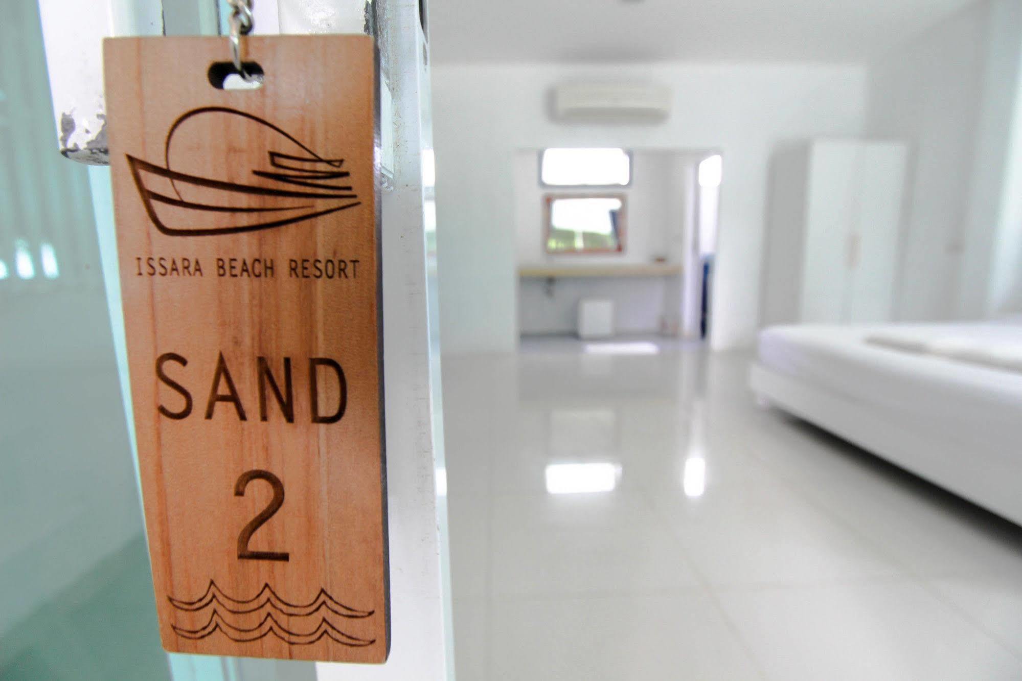 Issara Beach Resort Sichon Exterior foto
